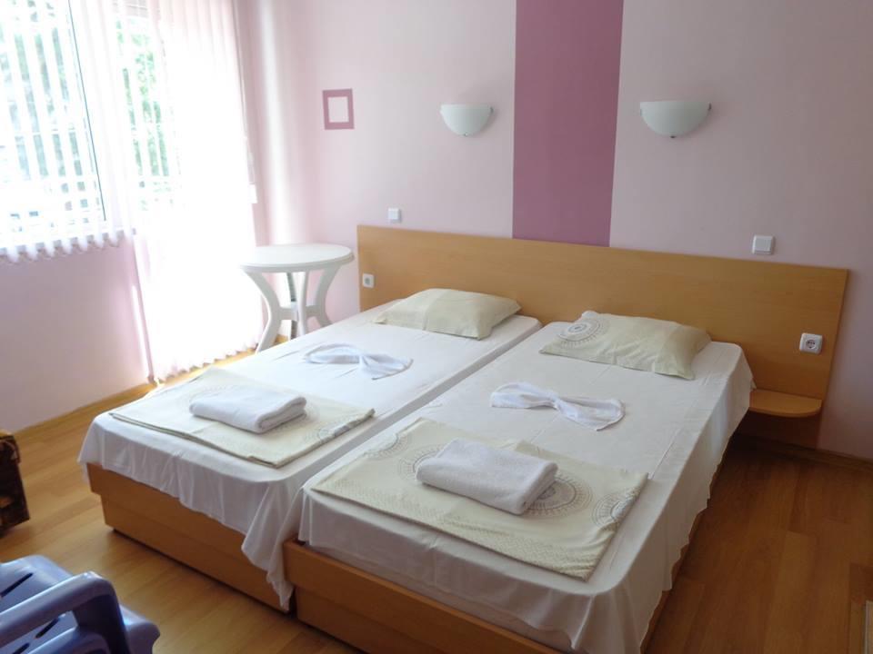 Guest Rooms Rusalka Кранево Екстер'єр фото